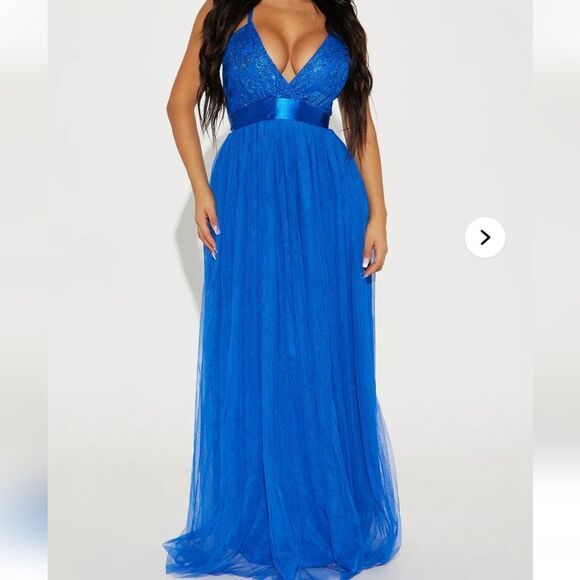 Elegant Blue Evening Gown - Picture 1 of 3